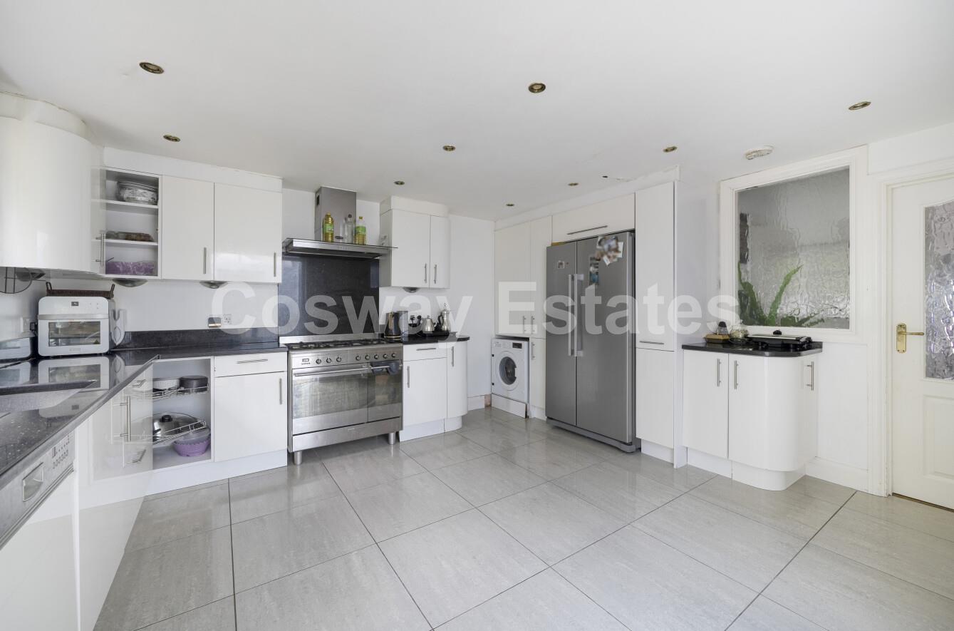 Worcester Crescent, Mill Hill, NW7, Mill Hill